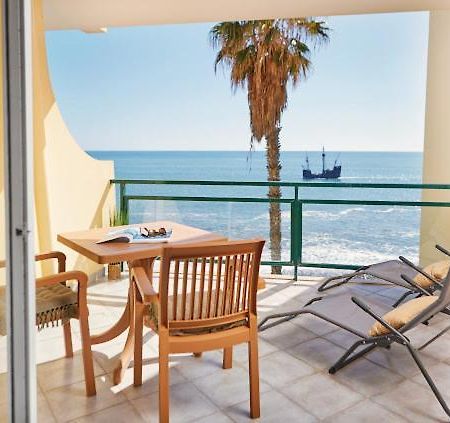 Lovely Apartment With Pool And Sea View Funchal  Buitenkant foto