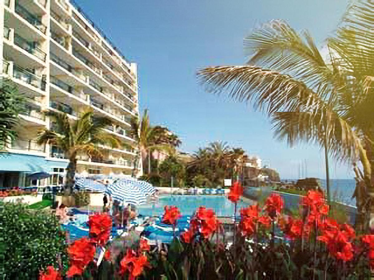 Lovely Apartment With Pool And Sea View Funchal  Buitenkant foto
